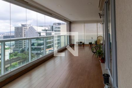 Apartamento à venda com 232m², 3 quartos e 4 vagasVaranda