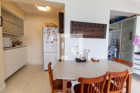 Apartamento à venda com 232m², 3 quartos e 4 vagasCozinha