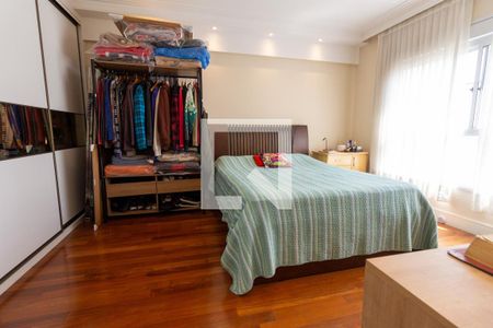 Apartamento à venda com 232m², 3 quartos e 4 vagasSuíte 3