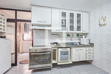 Apartamento para alugar com 118m², 3 quartos e 2 vagas Apartamento para alugar com 118m², 3 quartos e 2 vagasCozinha