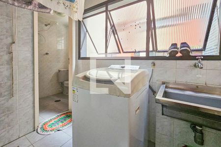 Apartamento para alugar com 118m², 3 quartos e 2 vagas Apartamento para alugar com 118m², 3 quartos e 2 vagasÁrea de serviço