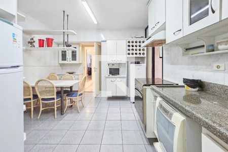 Apartamento para alugar com 118m², 3 quartos e 2 vagas Apartamento para alugar com 118m², 3 quartos e 2 vagasÁrea de serviço