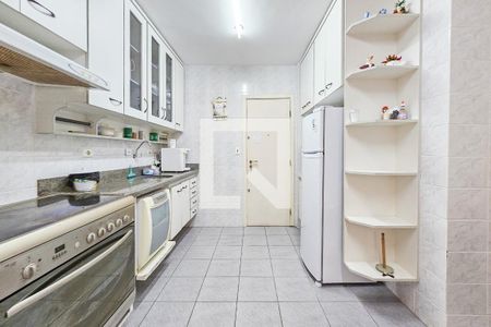 Apartamento para alugar com 118m², 3 quartos e 2 vagas Apartamento para alugar com 118m², 3 quartos e 2 vagasCozinha