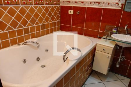 Casa para alugar com 250m², 3 quartos e 2 vagasBanheiro da Suíte 2