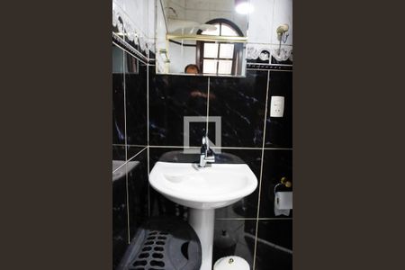 Casa para alugar com 250m², 3 quartos e 2 vagasBanheiro