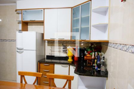Casa para alugar com 250m², 3 quartos e 2 vagasCozinha