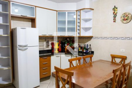 Casa para alugar com 250m², 3 quartos e 2 vagasCozinha