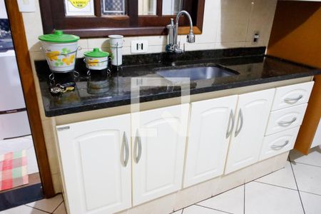 Casa para alugar com 250m², 3 quartos e 2 vagasCozinha