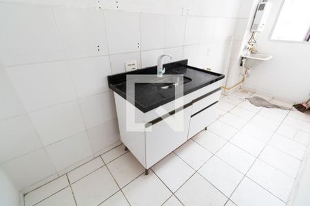 Apartamento para alugar com 45m², 2 quartos e sem vagaCozinha e Área de Serviço