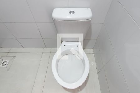 Apartamento à venda com 42m², 2 quartos e 1 vagaDetalhe banheiro