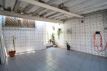 Casa à venda com 133m², 2 quartos e 2 vagasGaragem