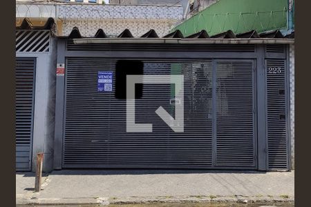 Casa à venda com 133m², 2 quartos e 2 vagasFachada