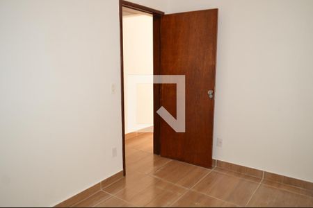 Casa à venda com 60m², 2 quartos e 2 vagasQuarto 2