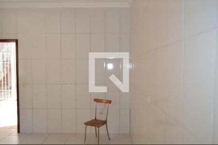 Casa à venda com 60m², 2 quartos e 2 vagasCozinha