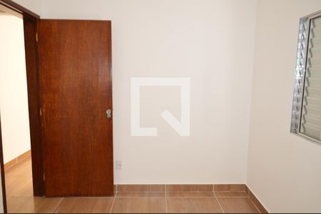 Casa à venda com 60m², 2 quartos e 2 vagasQuarto 2