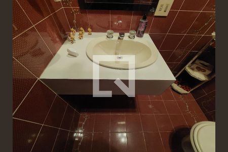 Casa para alugar com 500m², 4 quartos e 6 vagas Casa para alugar com 500m², 4 quartos e 6 vagasLavabo