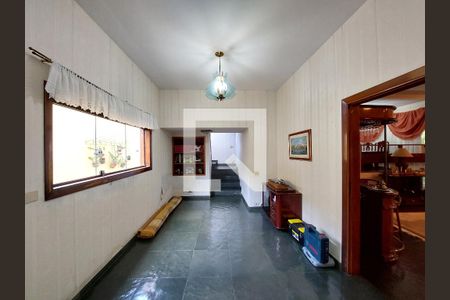 Casa para alugar com 500m², 4 quartos e 6 vagas Casa para alugar com 500m², 4 quartos e 6 vagasSala 2