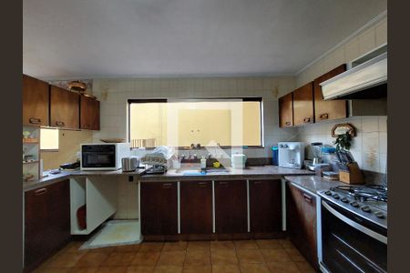 Casa para alugar com 500m², 4 quartos e 6 vagas Casa para alugar com 500m², 4 quartos e 6 vagasCozinha