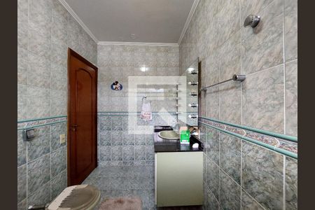 Casa para alugar com 500m², 4 quartos e 6 vagas Casa para alugar com 500m², 4 quartos e 6 vagasBanheiro 2