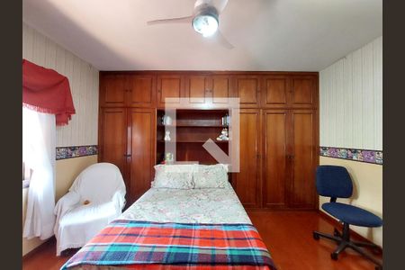 Casa para alugar com 500m², 4 quartos e 6 vagas Casa para alugar com 500m², 4 quartos e 6 vagasQuarto 2