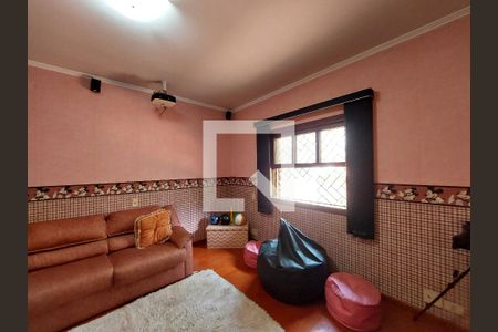 Casa para alugar com 500m², 4 quartos e 6 vagas Casa para alugar com 500m², 4 quartos e 6 vagasSala de TV