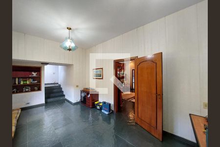 Casa para alugar com 500m², 4 quartos e 6 vagas Casa para alugar com 500m², 4 quartos e 6 vagasSala 2