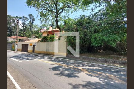 Casa para alugar com 500m², 4 quartos e 6 vagas Casa para alugar com 500m², 4 quartos e 6 vagasFachada