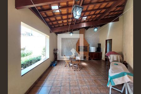 Casa para alugar com 500m², 4 quartos e 6 vagas Casa para alugar com 500m², 4 quartos e 6 vagasÁrea comum