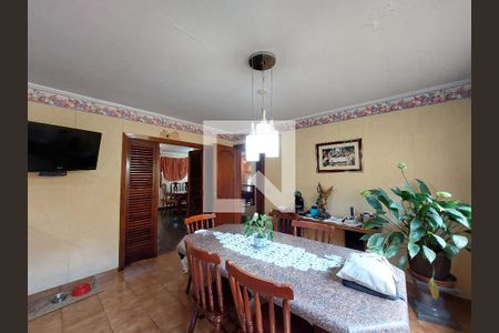 Casa para alugar com 500m², 4 quartos e 6 vagas Casa para alugar com 500m², 4 quartos e 6 vagasCopa