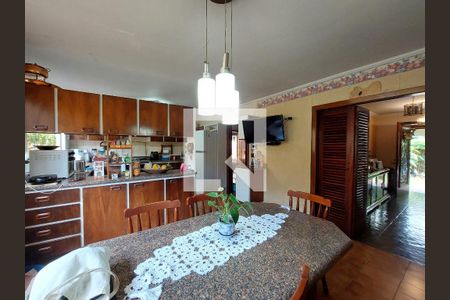 Casa para alugar com 500m², 4 quartos e 6 vagas Casa para alugar com 500m², 4 quartos e 6 vagasCopa