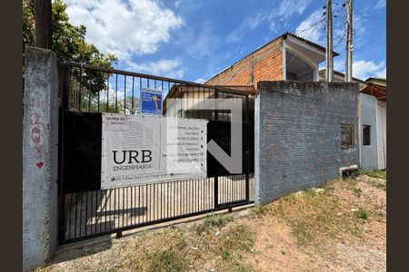 Casa à venda com 100m², 3 quartos e 1 vagaFachada