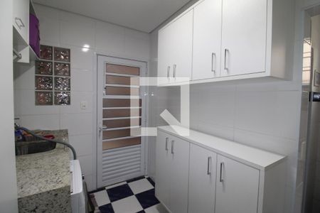 Casa à venda com 230m², 3 quartos e 2 vagasÁrea de Serviço