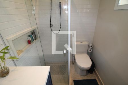 Casa à venda com 230m², 3 quartos e 2 vagasBanheiro