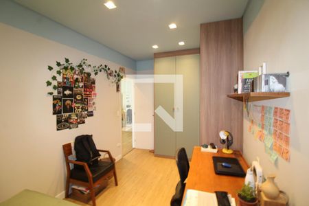 Casa à venda com 230m², 3 quartos e 2 vagasQuarto 3