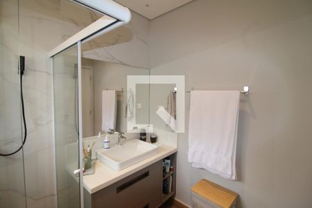 Casa à venda com 230m², 3 quartos e 2 vagasQuarto 1 - Banheiro