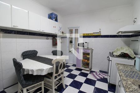 Casa à venda com 230m², 3 quartos e 2 vagasCozinha