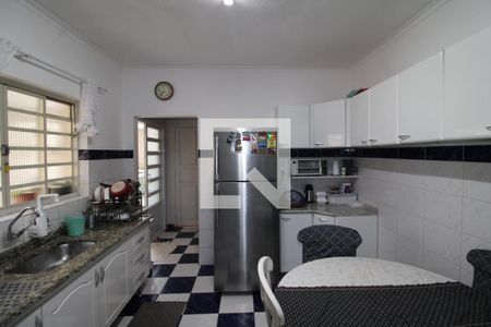 Casa à venda com 230m², 3 quartos e 2 vagasCozinha