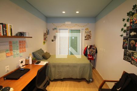 Casa à venda com 230m², 3 quartos e 2 vagasQuarto 3