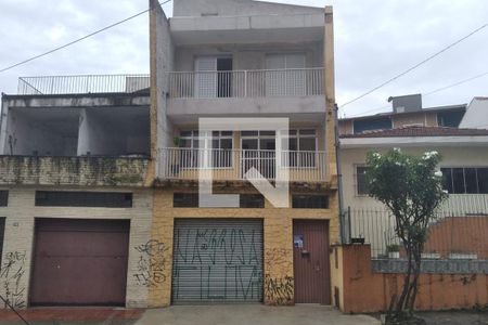 Casa à venda com 230m², 3 quartos e 2 vagasFachada