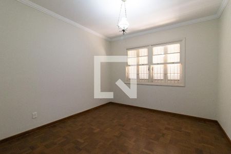 Casa para alugar com 270m², 4 quartos e 4 vagasQuarto 4