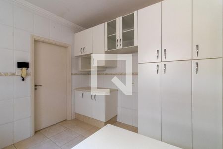 Casa para alugar com 270m², 4 quartos e 4 vagasCozinha