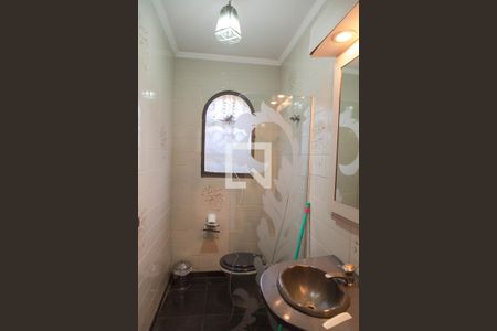 Casa para alugar com 375m², 4 quartos e 2 vagasBanheiro