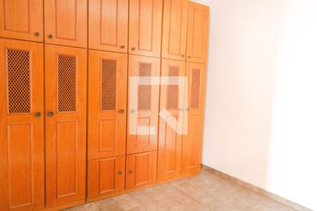 Casa para alugar com 375m², 4 quartos e 2 vagasDespensa