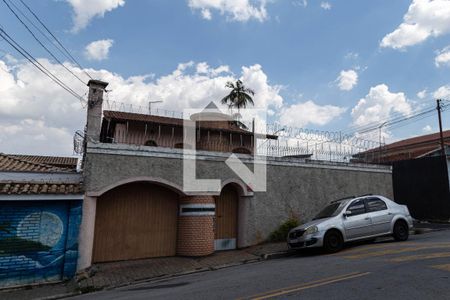 Fachada de casa para alugar com 4 quartos, 375m² em Jardim Santa Mena, Guarulhos