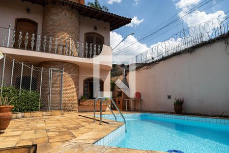 Casa para alugar com 375m², 4 quartos e 2 vagasÁrea comum