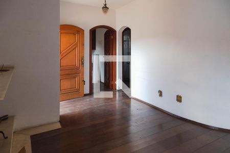 Casa para alugar com 375m², 4 quartos e 2 vagasQuarto 3 