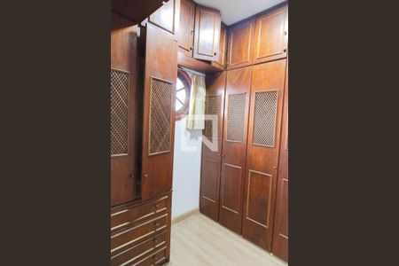 Casa para alugar com 375m², 4 quartos e 2 vagasCloset do quarto 2