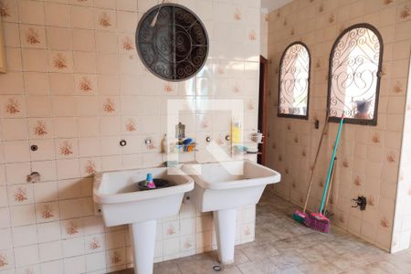 Casa para alugar com 375m², 4 quartos e 2 vagasÁrea de Serviço