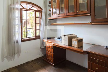 Casa para alugar com 375m², 4 quartos e 2 vagasQuarto 4