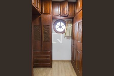 Casa para alugar com 375m², 4 quartos e 2 vagasCloset do quarto 2